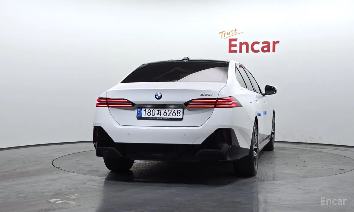 Фото 4 - BMW 5 Series