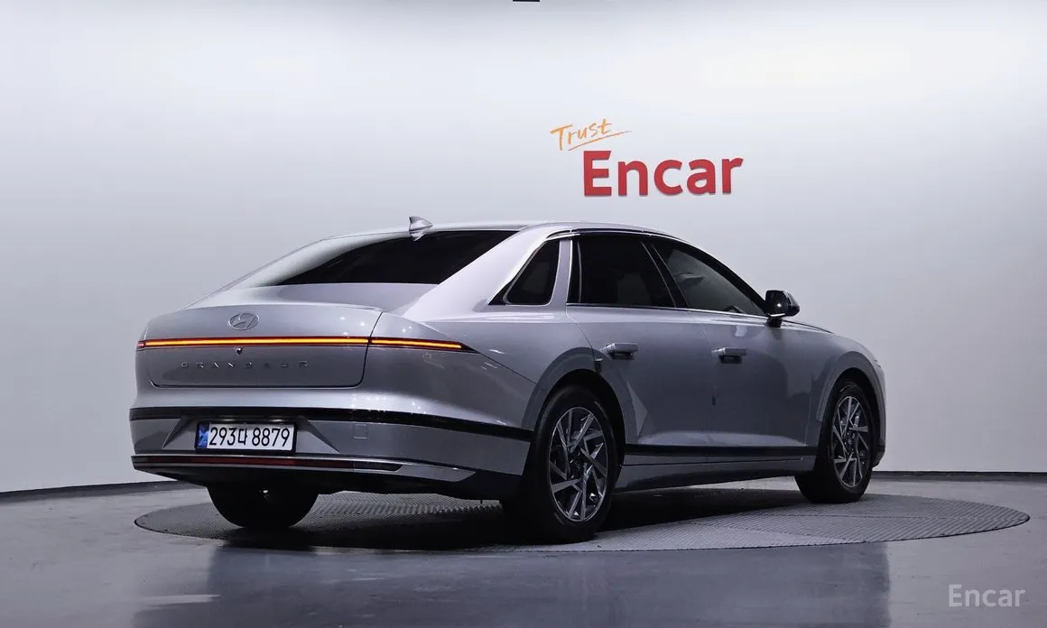 Фото 2 - Hyundai Grandeur