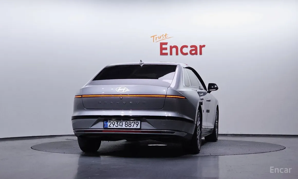 Фото 4 - Hyundai Grandeur