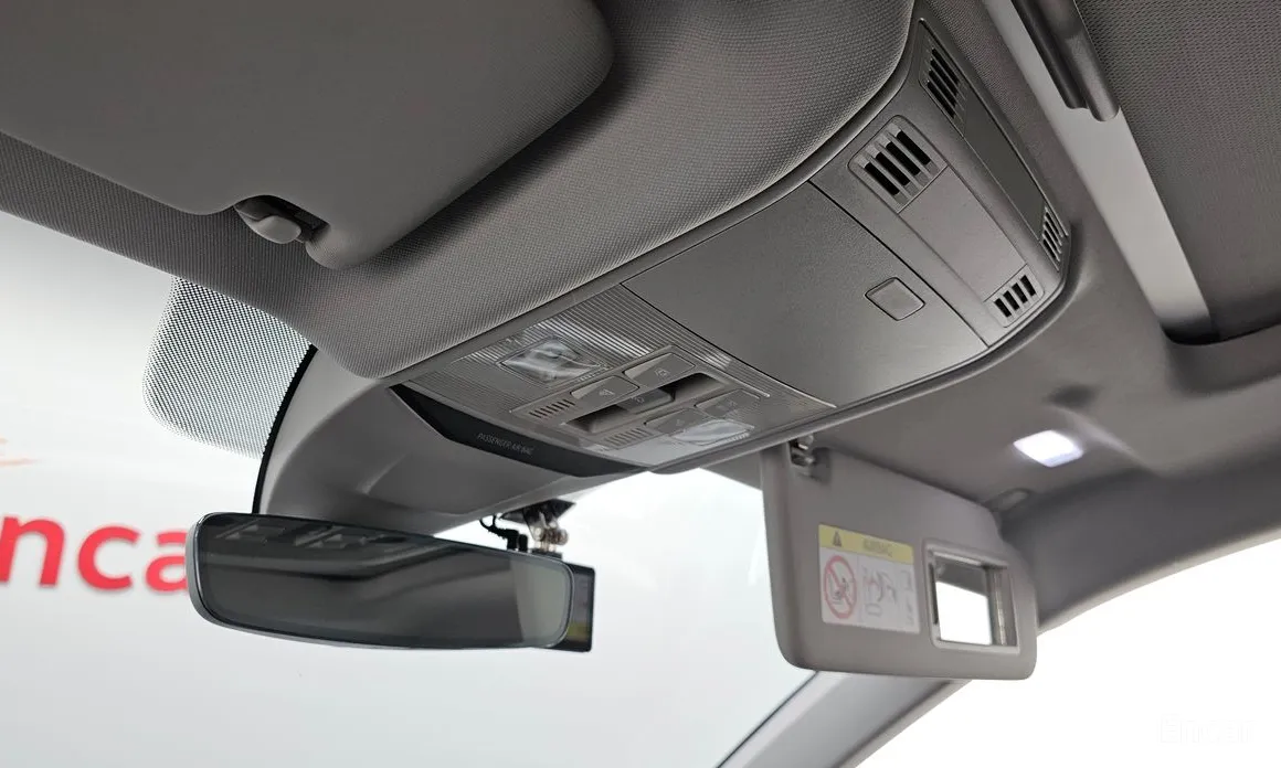 Photo 17 - Volkswagen Arteon