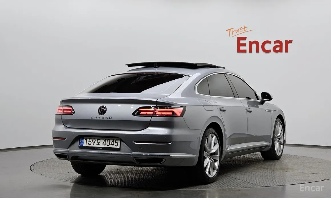 Photo 2 - Volkswagen Arteon