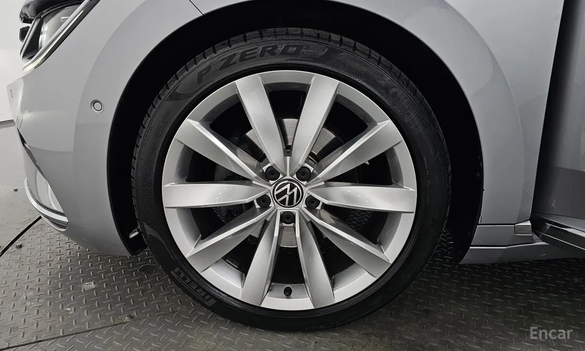 Photo 5 - Volkswagen Arteon