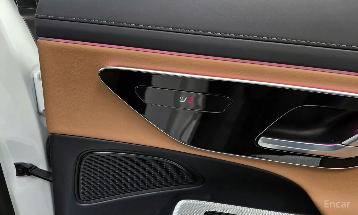 Фото 19 - Mercedes-Benz E-Class