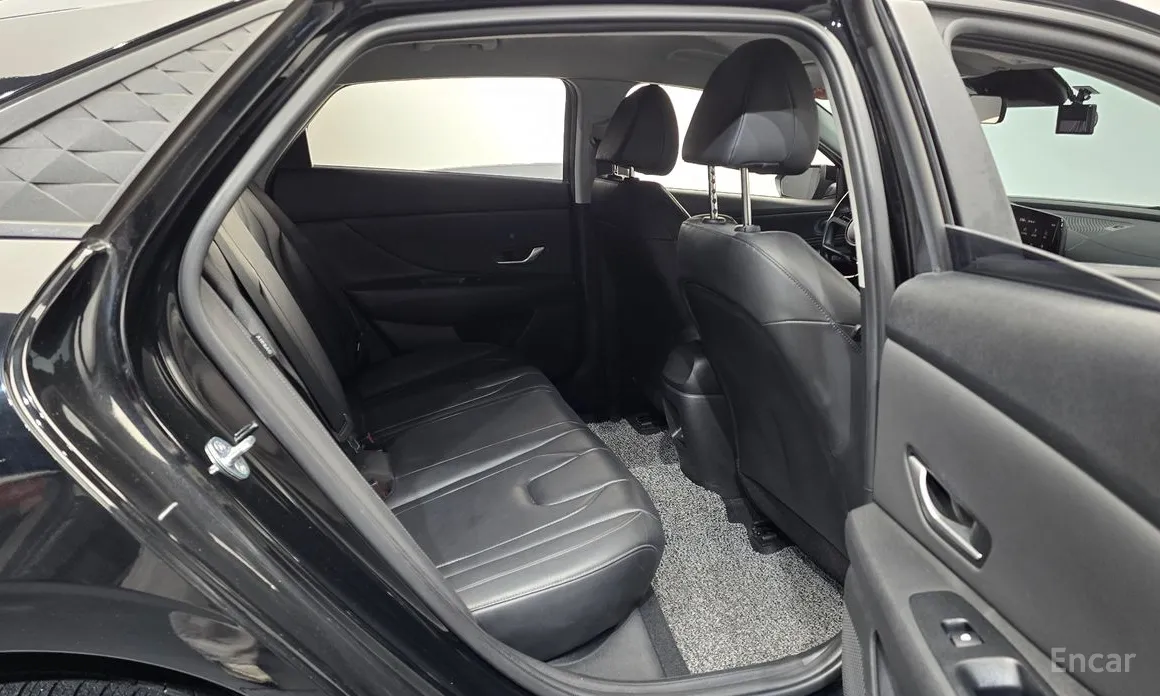 Фото 12 - Hyundai Avante