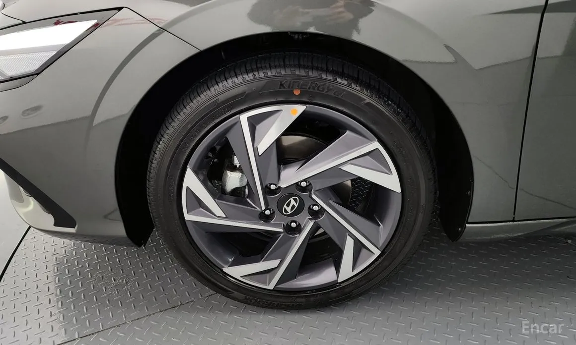 Фото 5 - Hyundai Avante