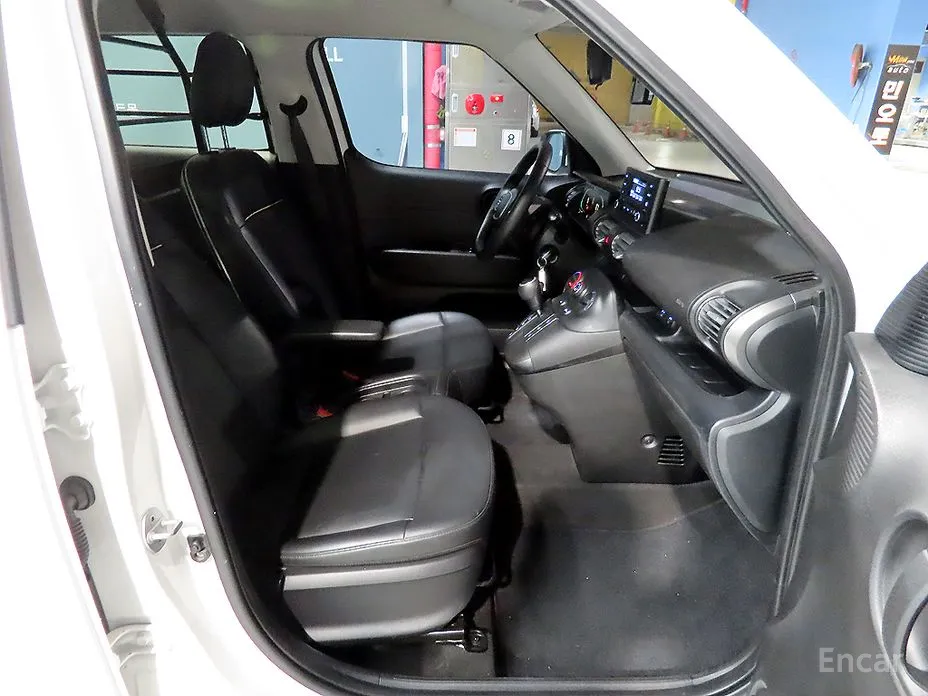 Фото 12 - Hyundai Casper