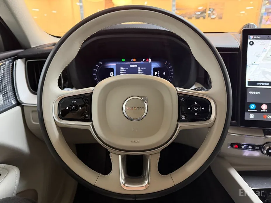 Фото 12 - Volvo XC60