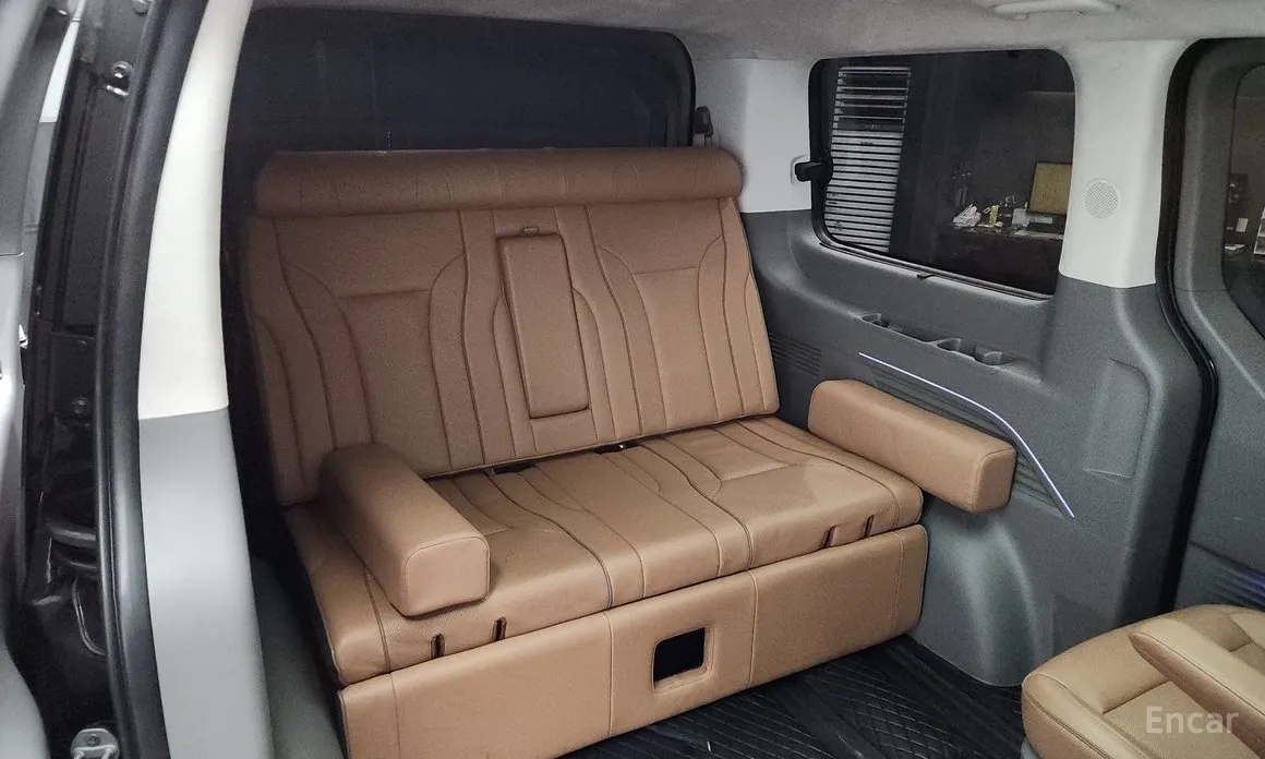 Фото 13 - Hyundai Staria