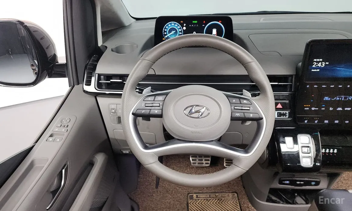 Фото 14 - Hyundai Staria