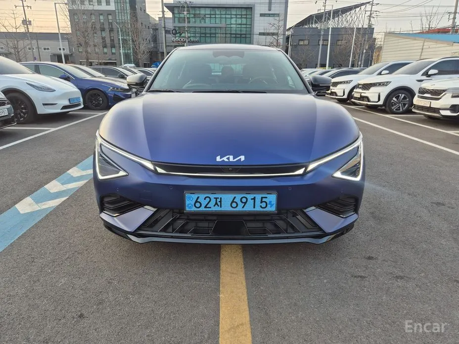 Фото 1 - Kia EV6