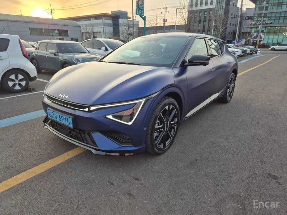 Фото 2 - Kia EV6