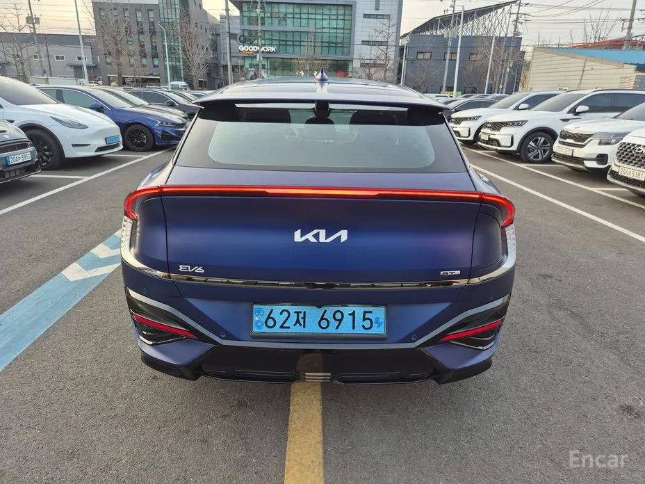 Фото 3 - Kia EV6