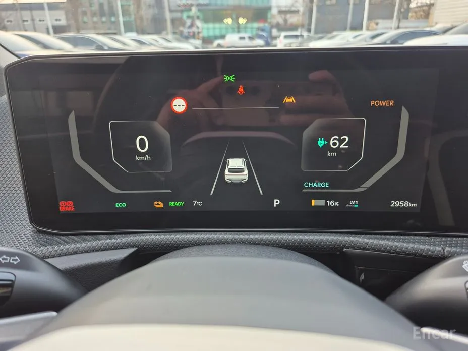 Фото 8 - Kia EV6