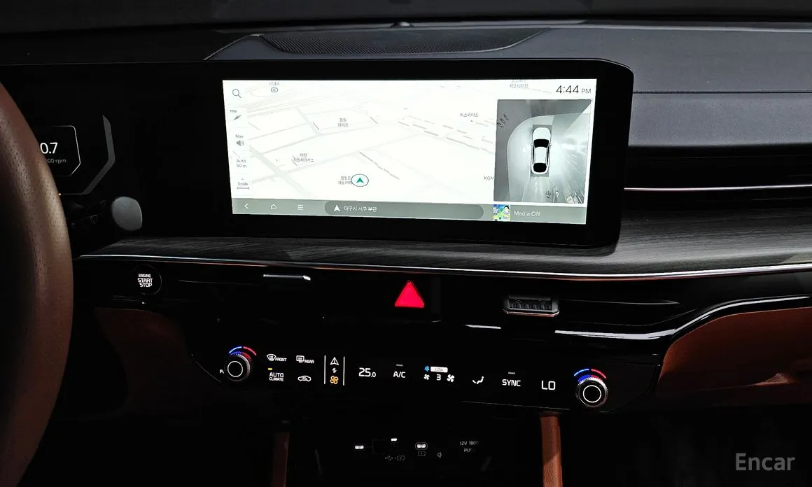 Фото 15 - Kia K5