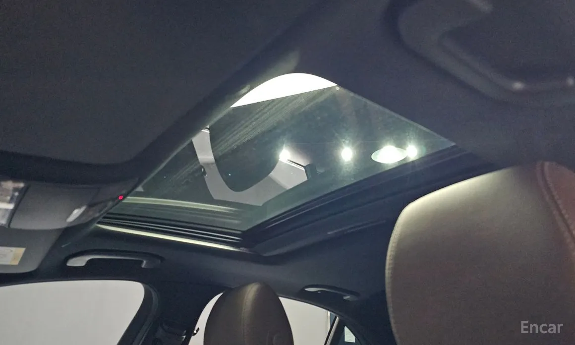 Фото 19 - Mercedes-Benz E-Class