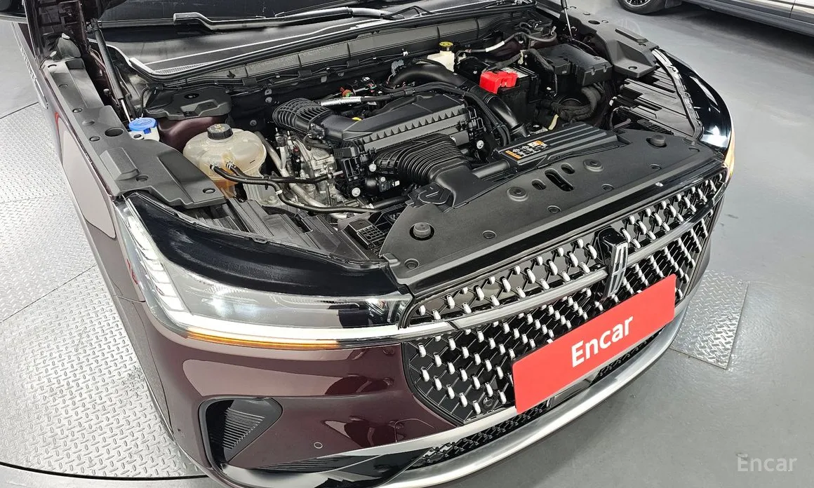 Фото 6 - Lincoln Nautilus