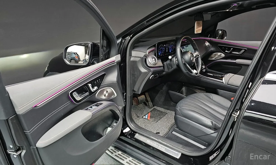 Фото 10 - Mercedes-Benz EQS