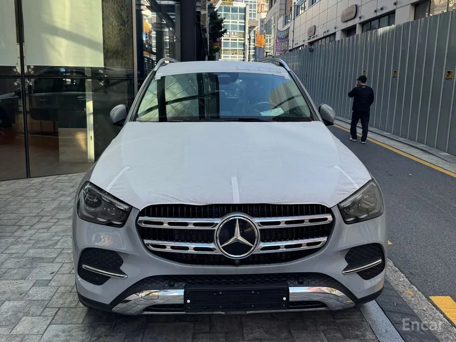 Фото 1 - Mercedes-Benz GLE-Class