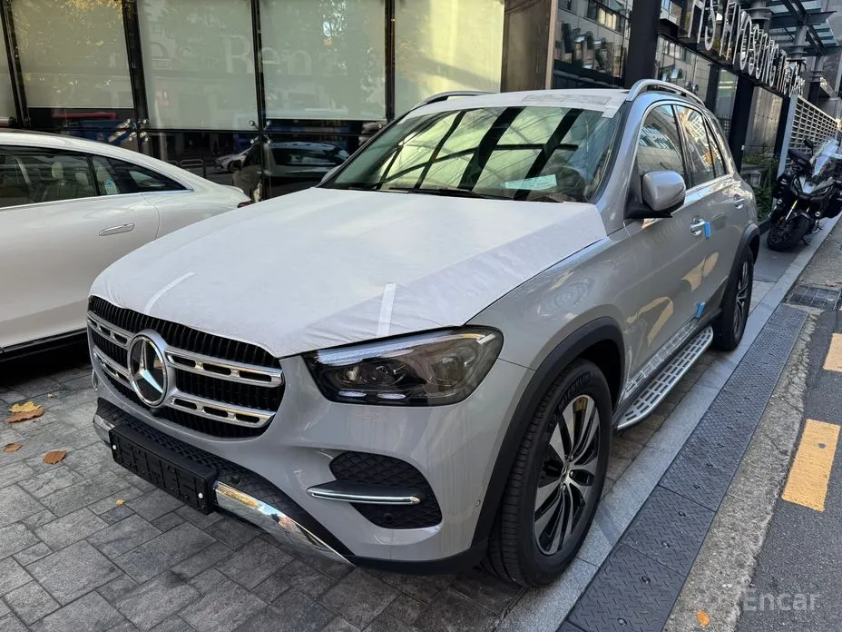 Фото 4 - Mercedes-Benz GLE-Class