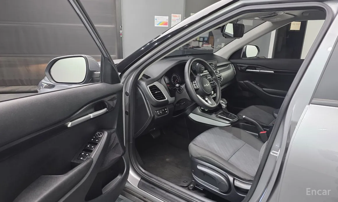 Фото 10 - Kia Seltos