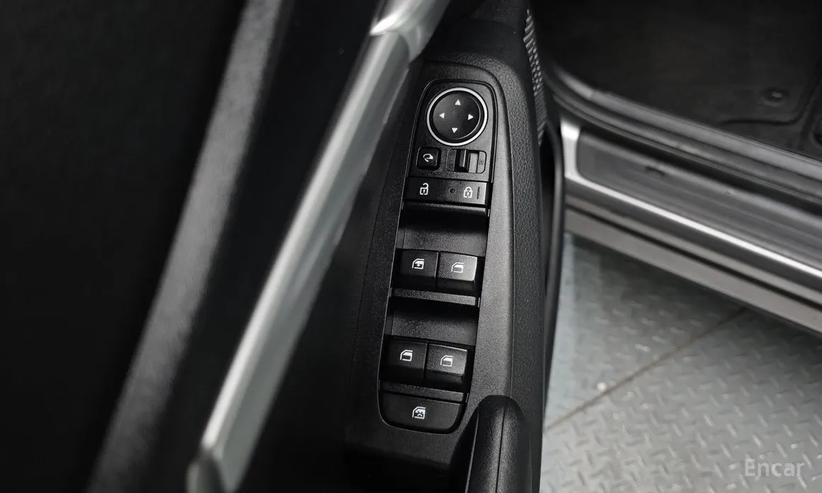 Фото 14 - Kia Seltos