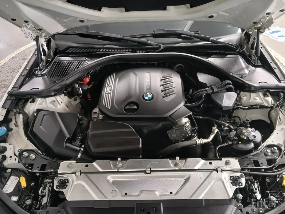 Фото 19 - BMW 3 Series