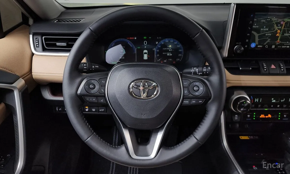 Фото 13 - Toyota RAV4