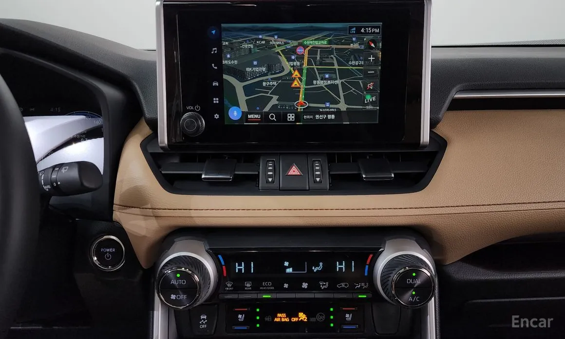 Фото 15 - Toyota RAV4