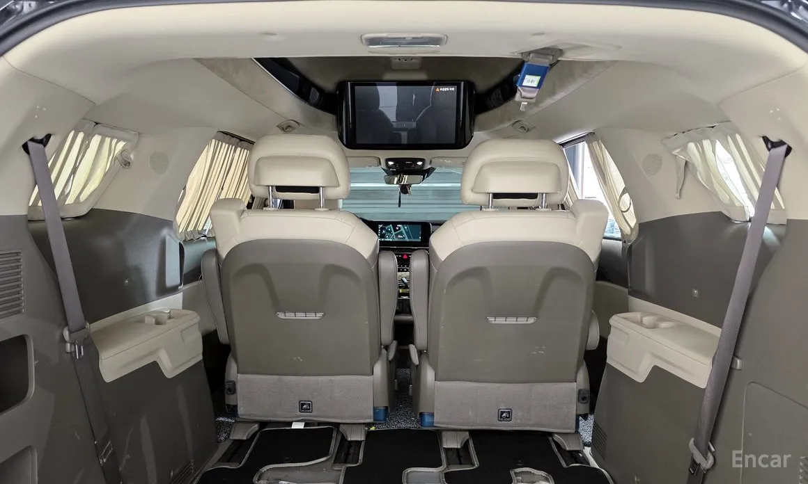 Фото 13 - Kia Carnival