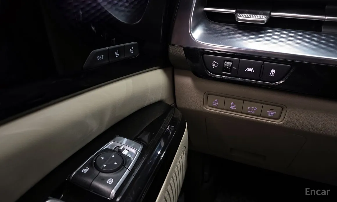 Фото 18 - Kia Carnival