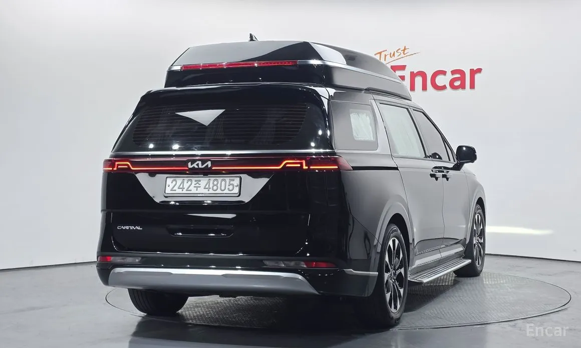 Фото 2 - Kia Carnival