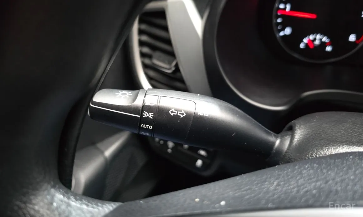 Фото 16 - Kia Seltos