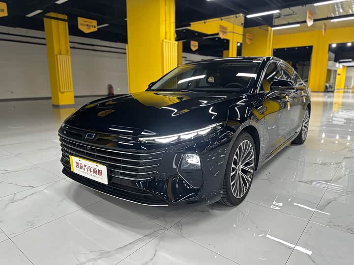 Фото 1 - Bestune B70