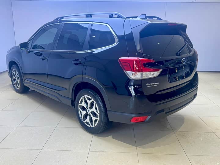 Фото 4 - Subaru Forester