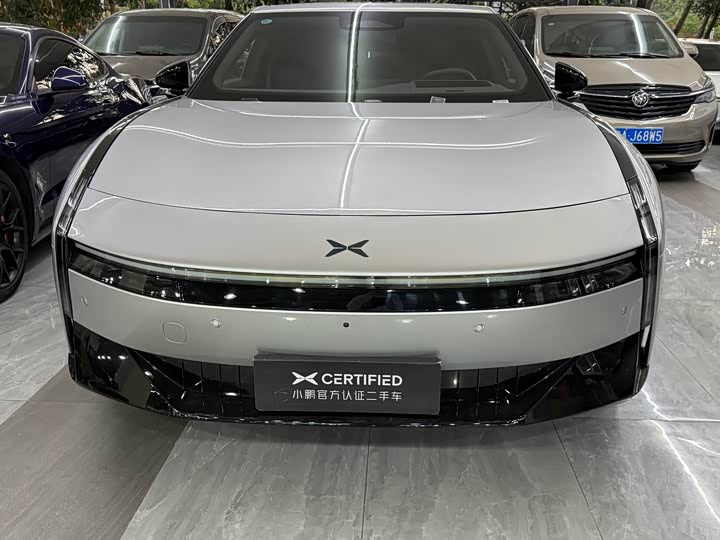 Фото 2 - XPeng P7