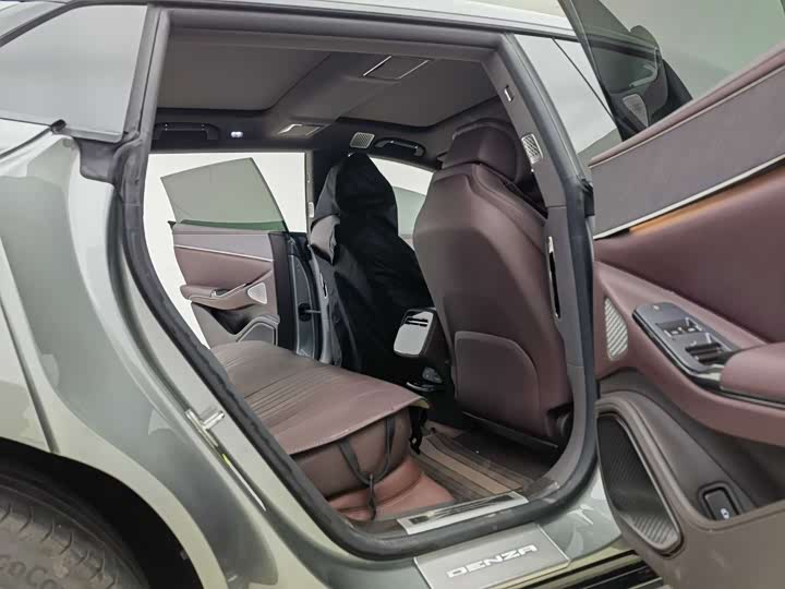 Фото 6 - Denza Z9GT