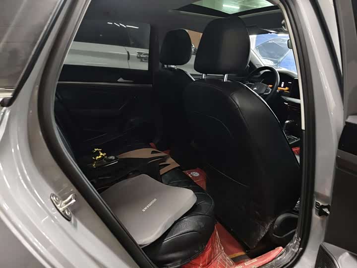 Фото 5 - Volkswagen Lavida