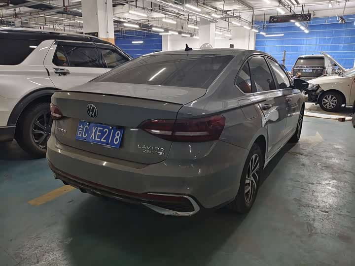 Фото 6 - Volkswagen Lavida