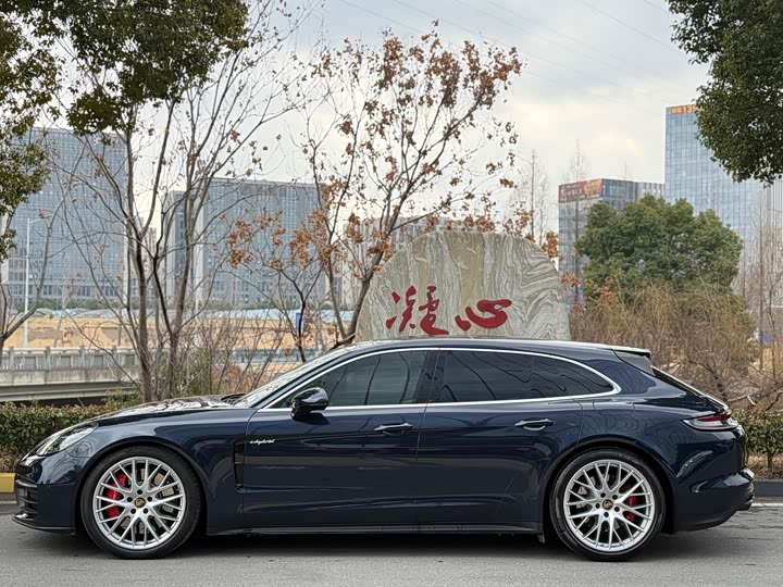 Фото 3 - Porsche Panamera Hybrid