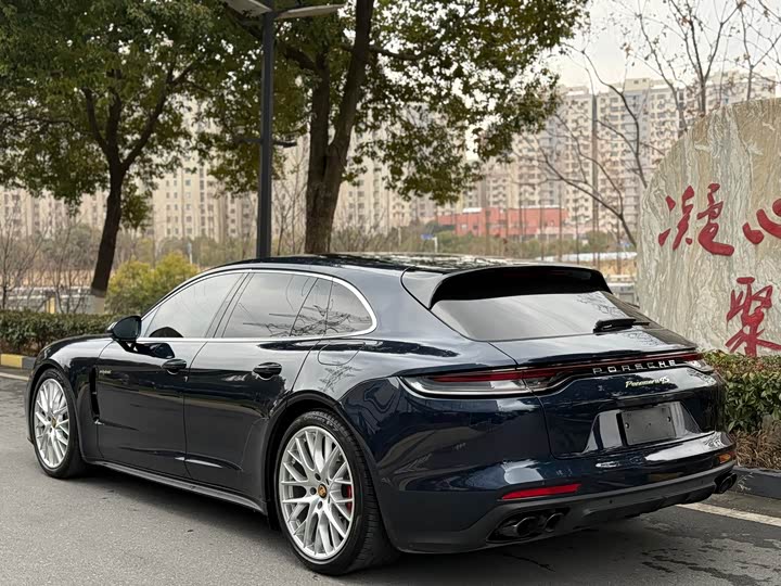 Фото 4 - Porsche Panamera Hybrid