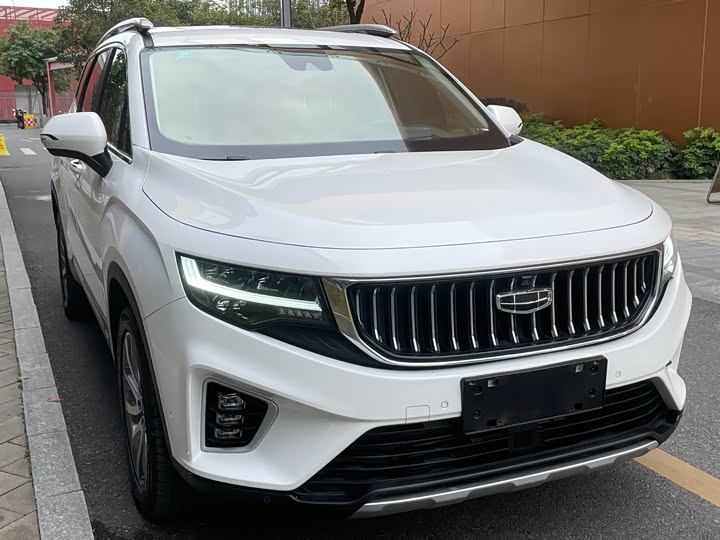 Фото 3 - Geely Okavango