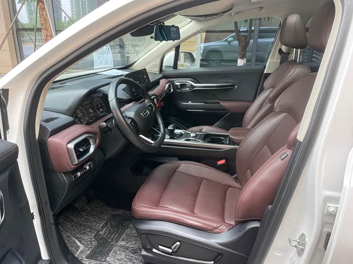 Фото 7 - Geely Okavango