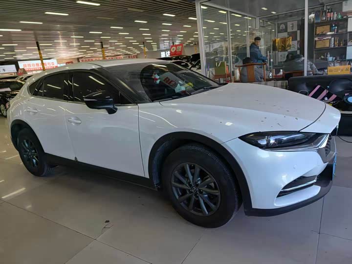 Фото 3 - Mazda CX-4