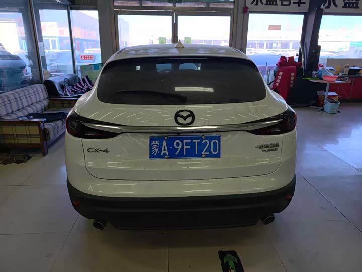 Фото 6 - Mazda CX-4