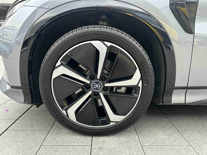 Фото 4 - BYD Song L