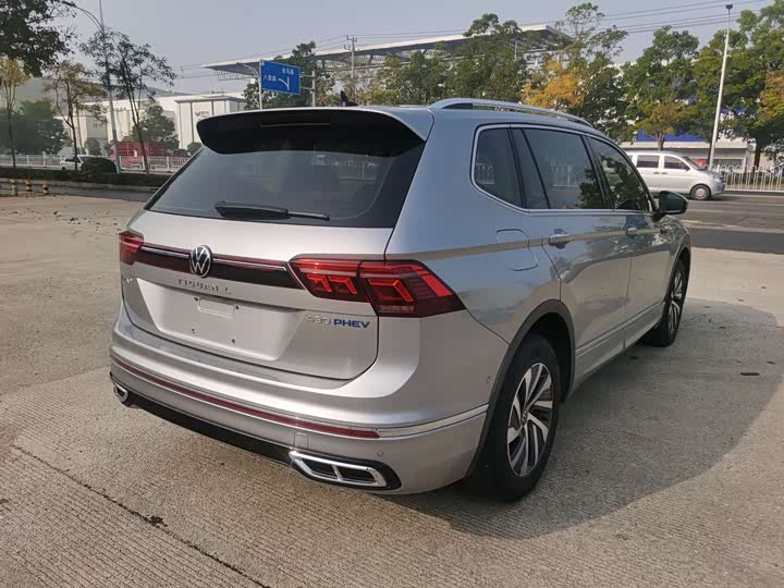 Фото 5 - Volkswagen Tiguan L Hybrid