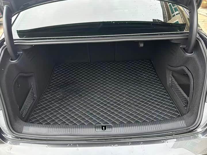 Фото 7 - Audi A4L