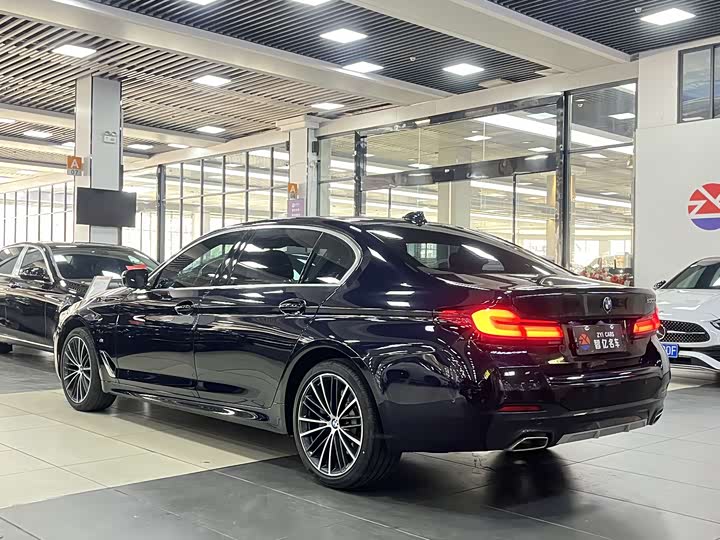 Фото 4 - BMW 5 Series