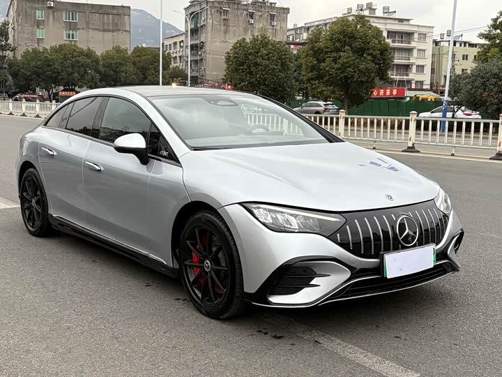 Фото 3 - Mercedes-Benz EQE