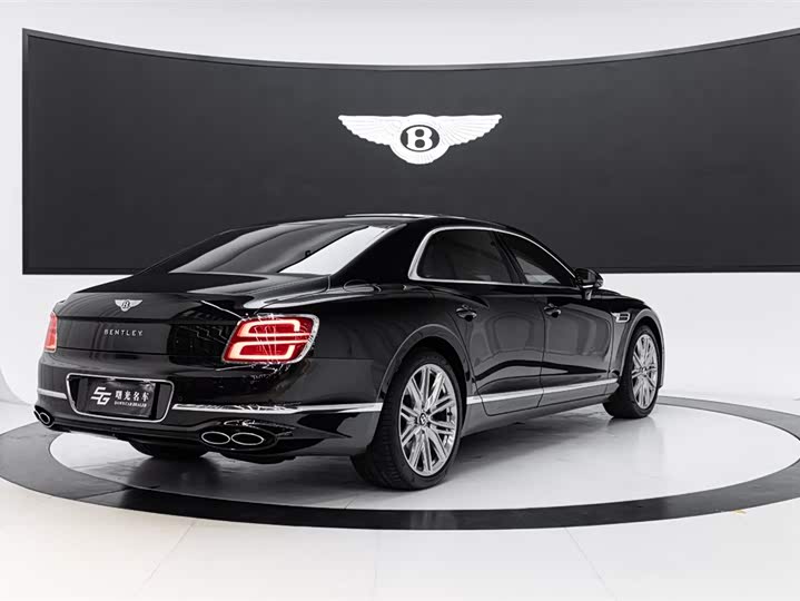 Фото 4 - Bentley Flying Spur